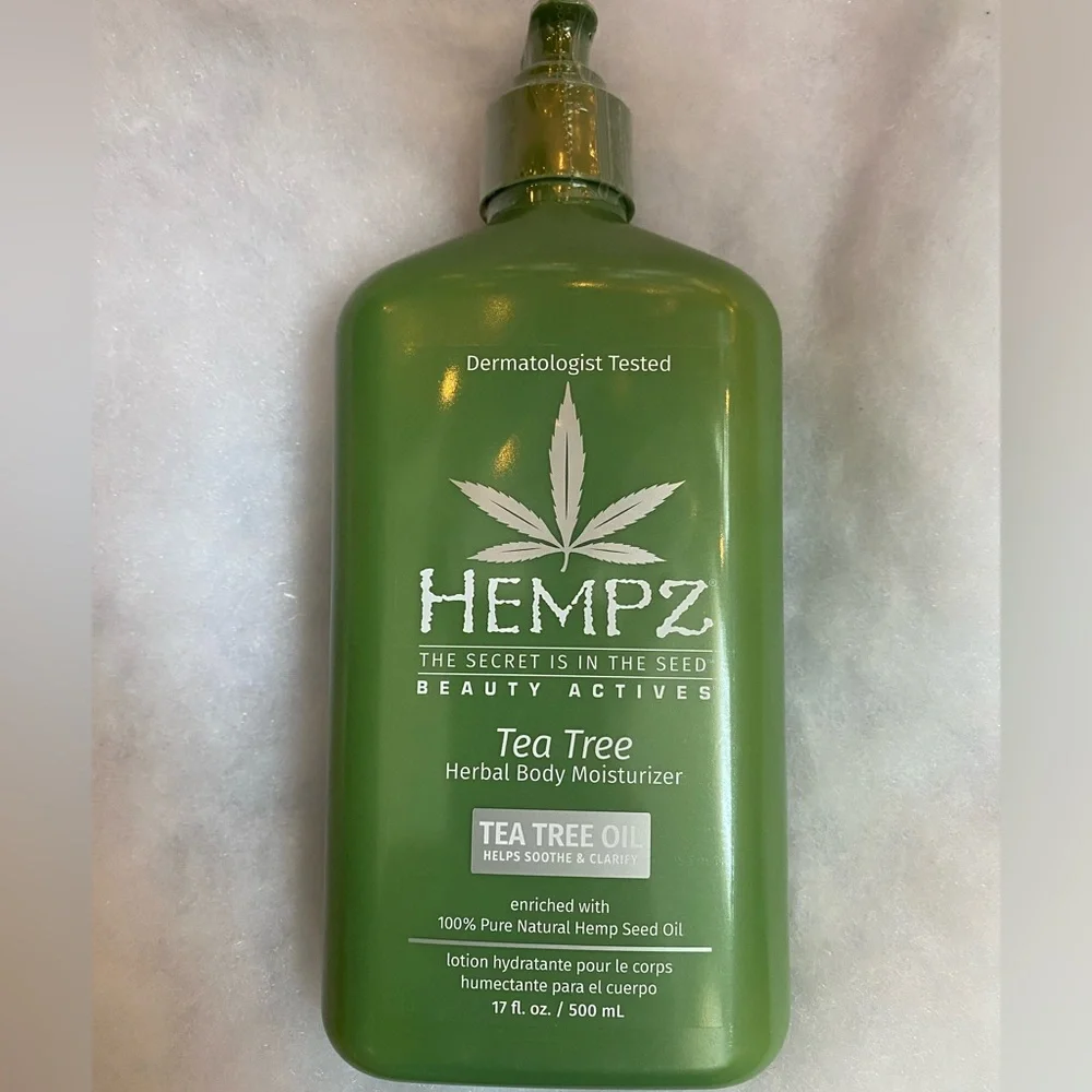Hempz Tea Tree Herbal Body Moisturizer 17oz with Pump - Picture 1 of 3